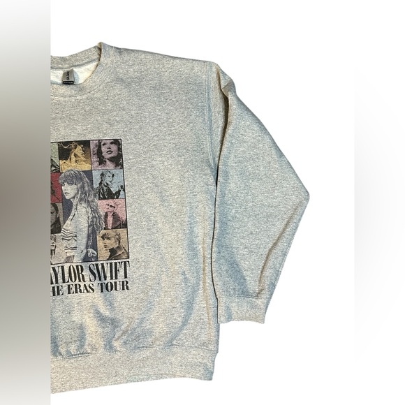 Taylor Swift Gray Sweater - The Eras Tour Medium - Picture 3 of 5